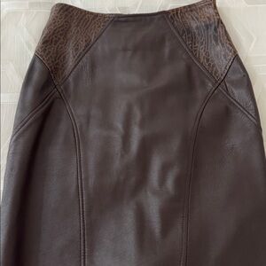 Brown Leather Skirt, S - 6, Zipper back.